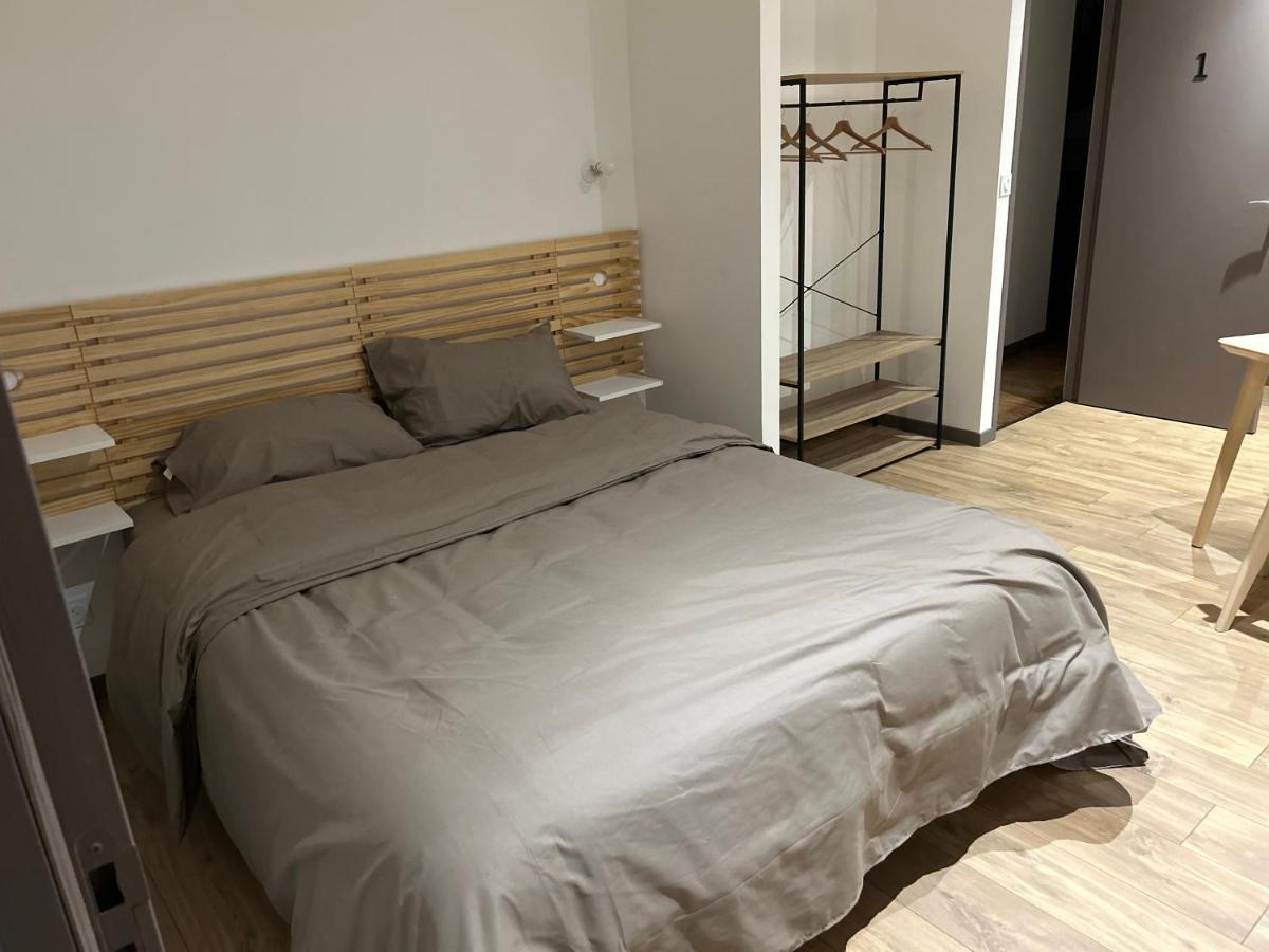 La Cigogne Aparthotel Panissieres Bagian luar foto